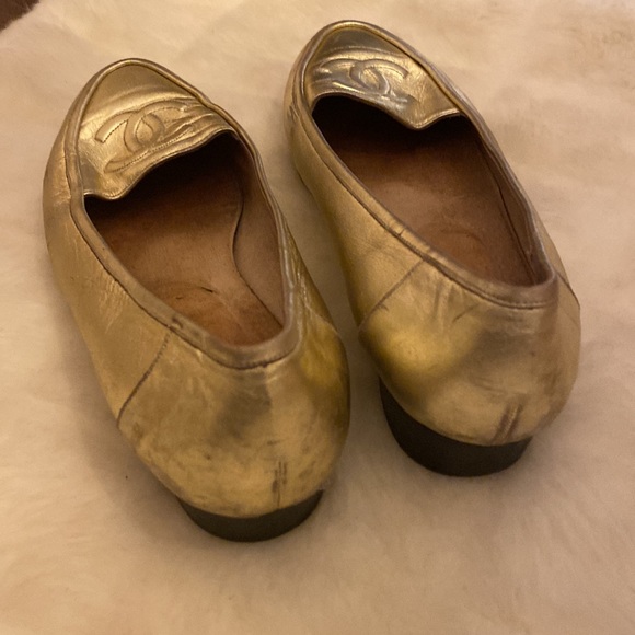 Chanel  Authentic flat size 7 1/2 unique ,some imperfections please check all 📷 - Picture 7 of 9